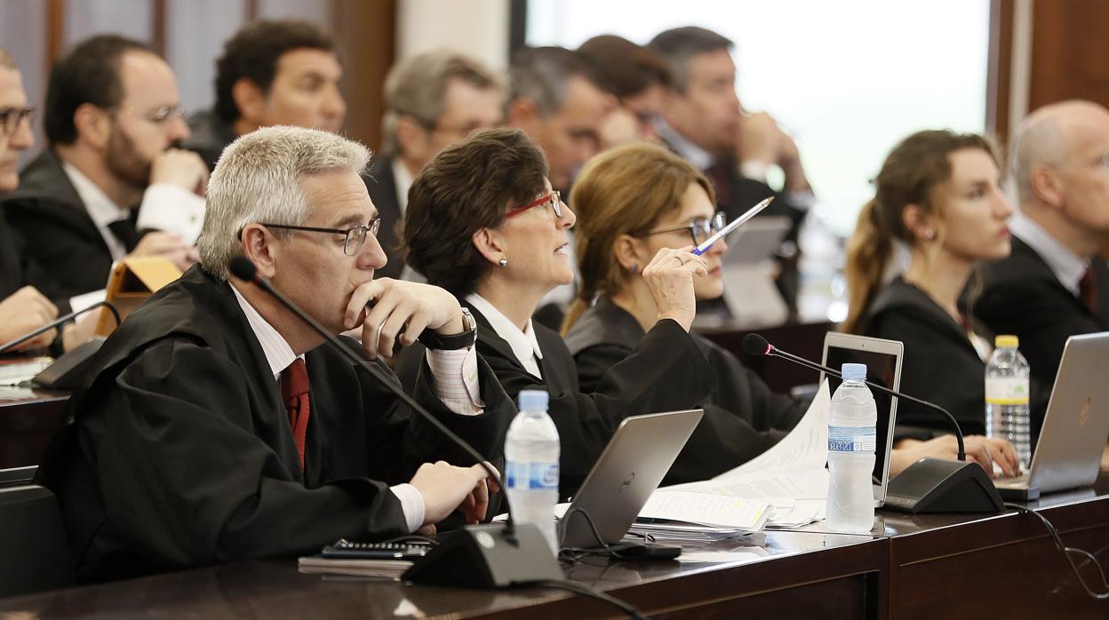 Abogados defensores en el juicio del caso ERE