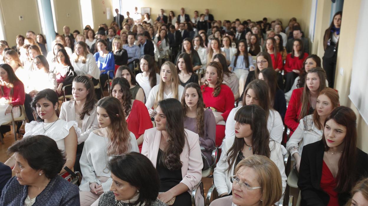 Alumnas y profesoras de Zalima en Córdoba, durante un acto