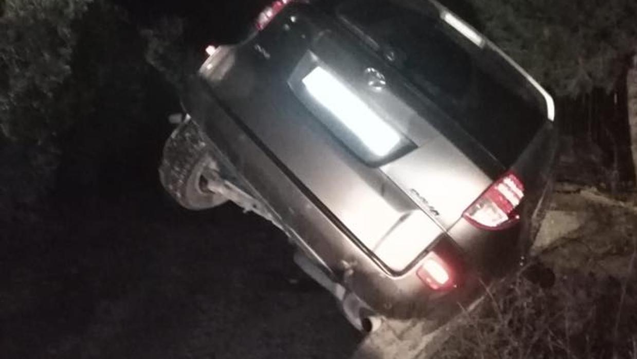 Imagen del coche del portavoz del PP en Diputación tras el incidente sufrido en Moriles