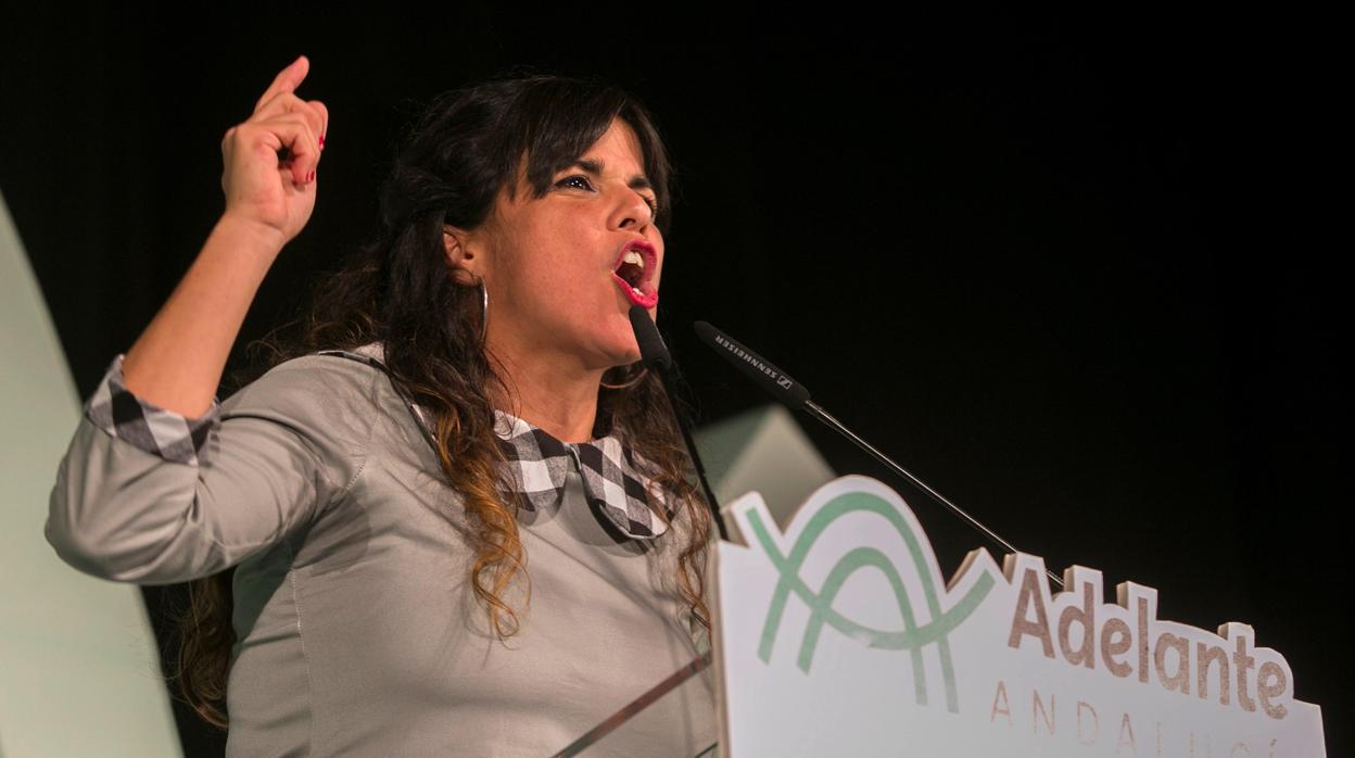 Teresa Rodríguez en un acto de campaña