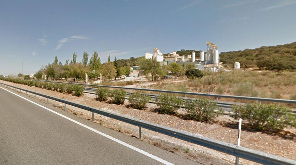 El suceso ha tenido lugar en el kilómetro 5 de la A-92, a la altura de la fábrica de yeso de Archidona