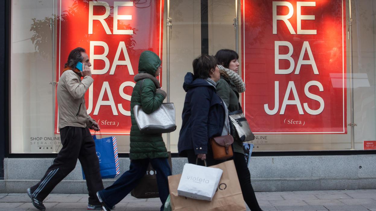 La campaña de rebajas de invierno generará 526 contratos, según Adecco