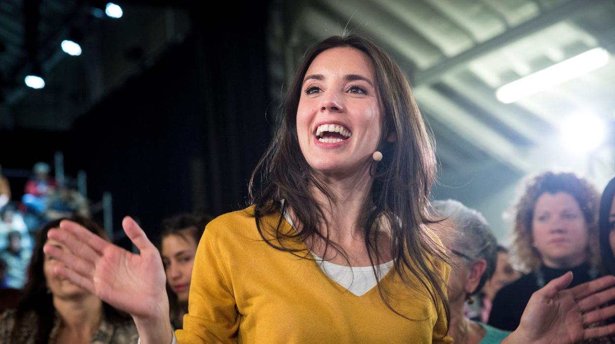 «Trillizos reaccionarios» o la «derecha que viene a masturbarse para recordar que ganaron una guerra» en palabras de Monedero»