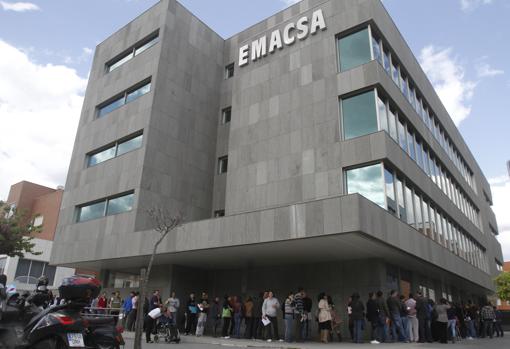 Emacsa cumple 50 años llevando el agua a los hogares de Córdoba
