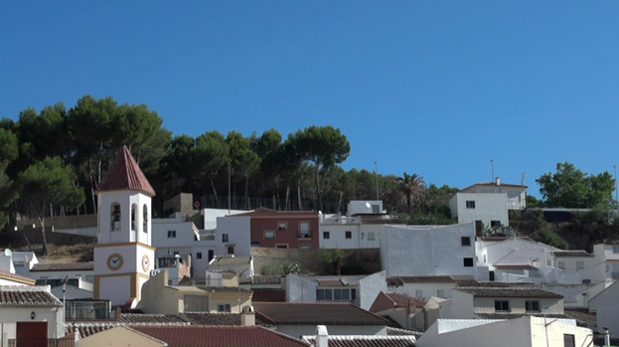 El fallecido en un pozo en Málaga se quitó la ropa para entrar al pozo a salvar la vida a su perro