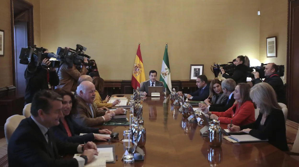 Primer Consejo de Gobierno de la Junta de Andalucía en Sevilla, este martes