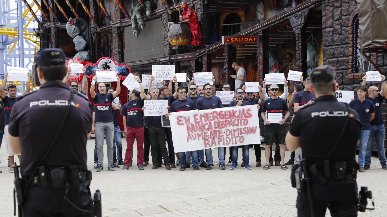 Protesta de la Policía Local en la Feria de Córdoba