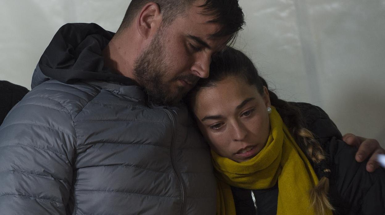 José y Victoria durante la eterna espera en Totalán