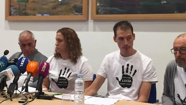 Los padres de Lucía Vivar tras el archivo del caso por la Audiencia de Málaga: «No es un punto y final»