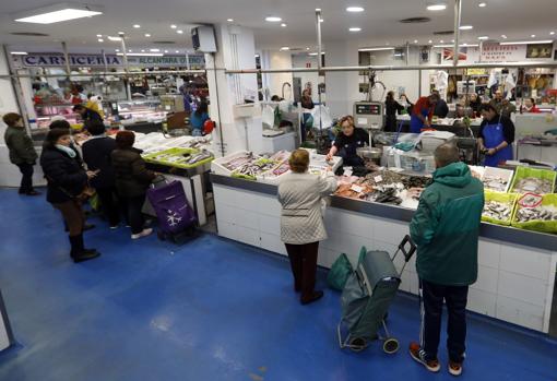 La zona de pescadería del mercado de Ciudad Jardín