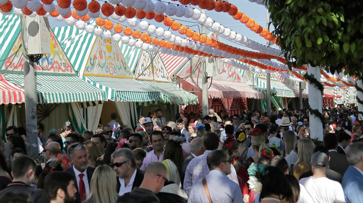 Visitantes en la Feria de Abril