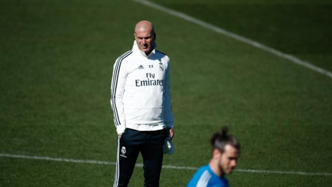 Zidane en el entrenamiento del Real Madrid de este viernes