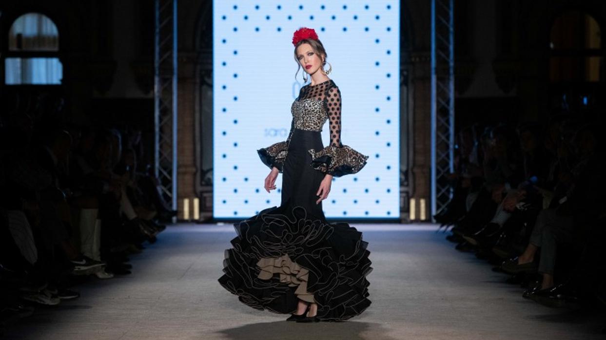 Sara de Benítez propone, entre otras alternativas, el negro combinado con transparencias