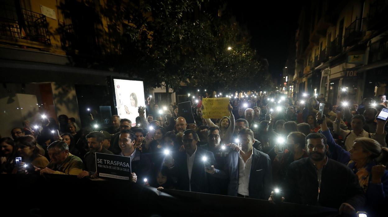 Manifestación de vecinos por apagones de luz