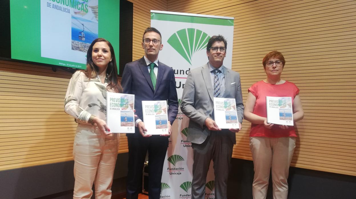 Cristina Rico, Rafael López, Rafael Muñoz y Felisa Becerra