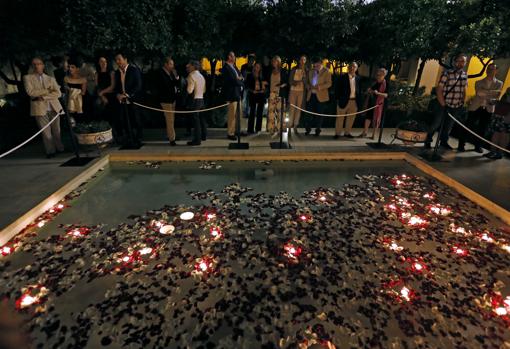 Una imagen del Alcázar en la noche