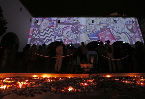 Proyecciones sobre una las fachadas del Alcázar