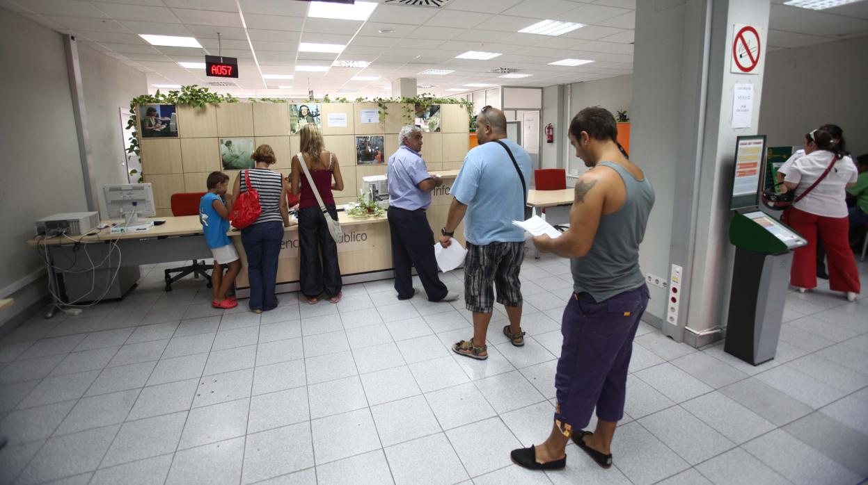 Interior de una oficina del SAE en Córdoba