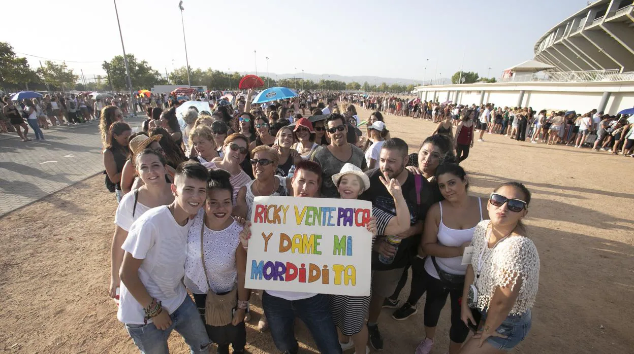 Fans de Ricky Martin, el día del concierto en Córdoba