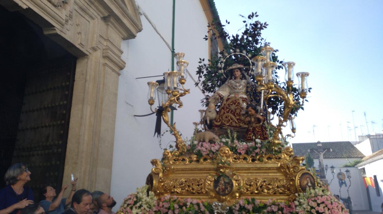 La Divina Pastora de Capuchinos en su salida procesional