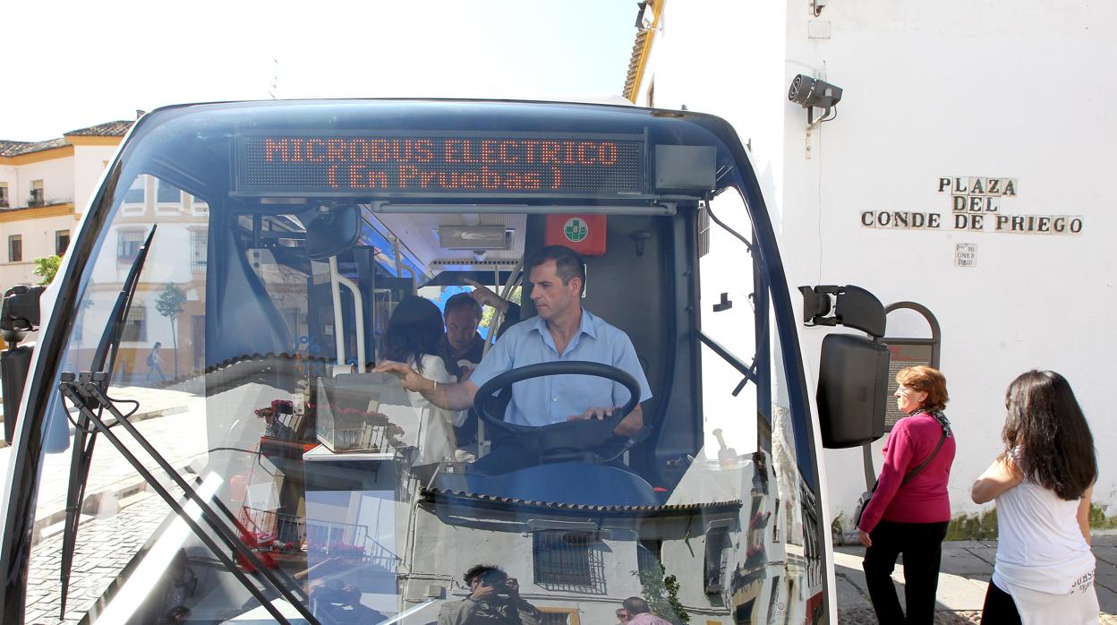 Primer microbús de la línea C2