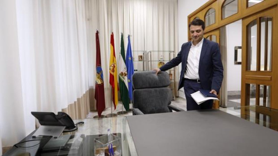 José María Bellido en su despacho de Alcaldía