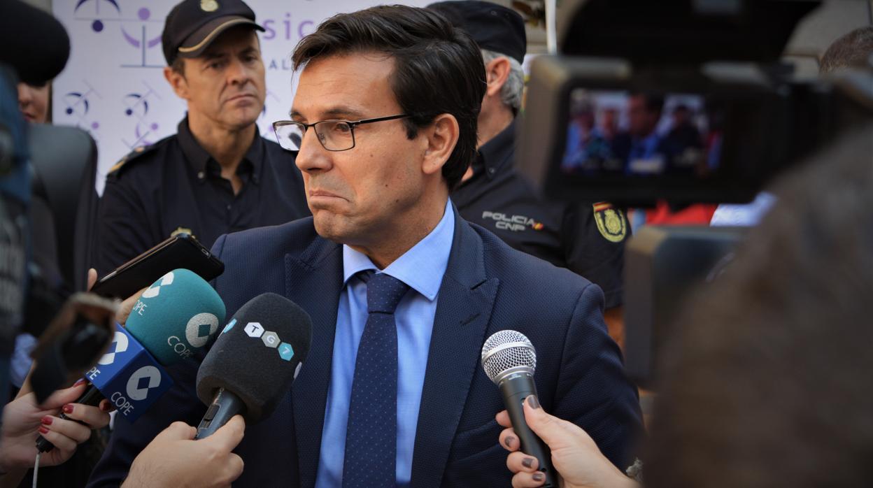 El exlcalde de Granada y ahora lídero del PSOE en el Ayuntamiento de Granada, Francisco Cuenca.