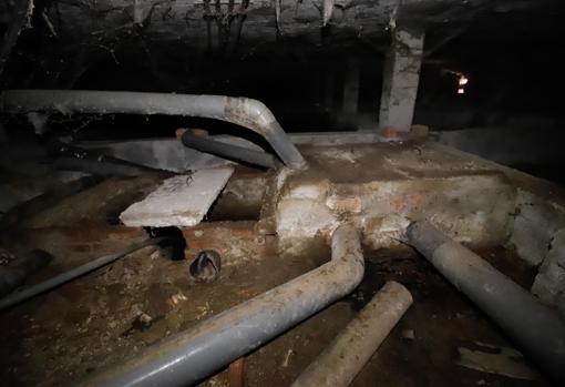 Detalle del interior de un forjado de servicios