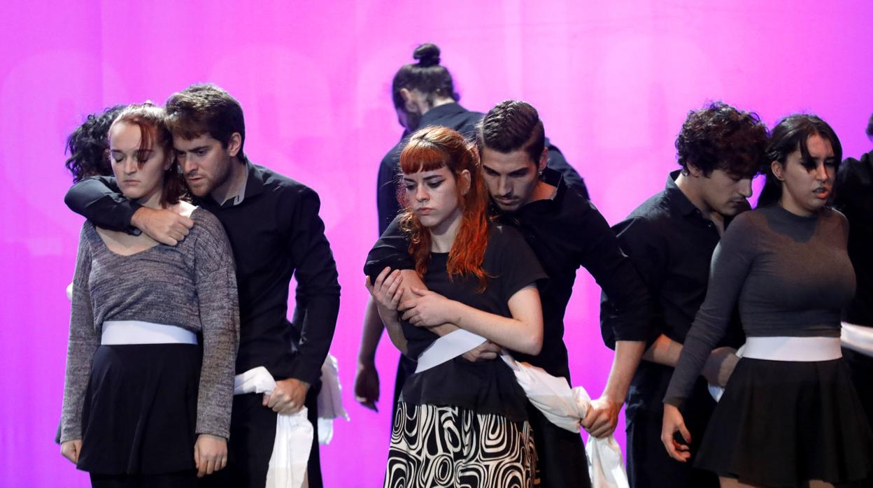 Un momento de la representación a cargo de los alumnos de la ESAD