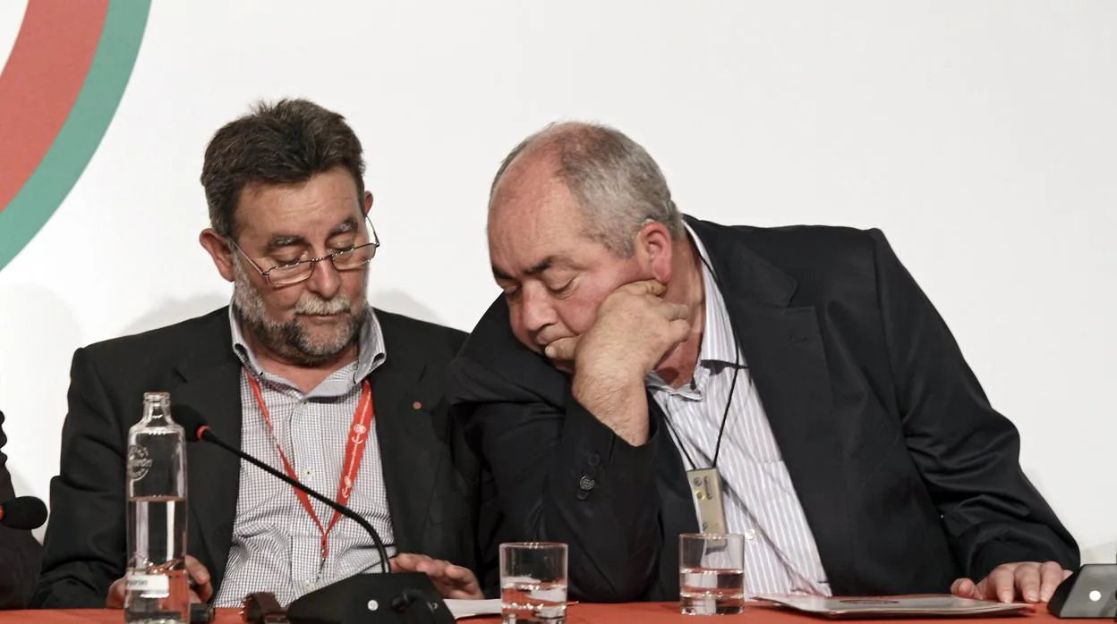 Francisco Fernández Sevilla (izquierda) y Manuel Pastrana en un congreso de UGT Andalucía en 2013