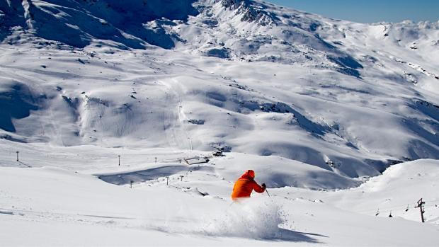 La estación de esquí de Sierra Nevada cierra por vientos de más de 100 kilómetros por hora