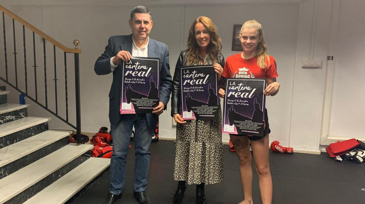 Foto de la Cartera Real Selena Barrientos con la edil de Promoción de Córdoba