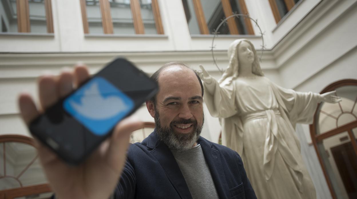Antonio Moreno en la sede de la Delegación de Medios de la Diócesis de Málaga