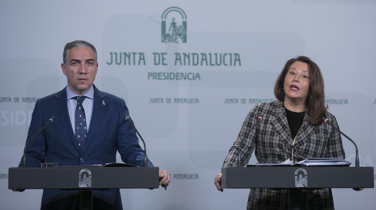 Elías Bendodo y Carmen Crespo