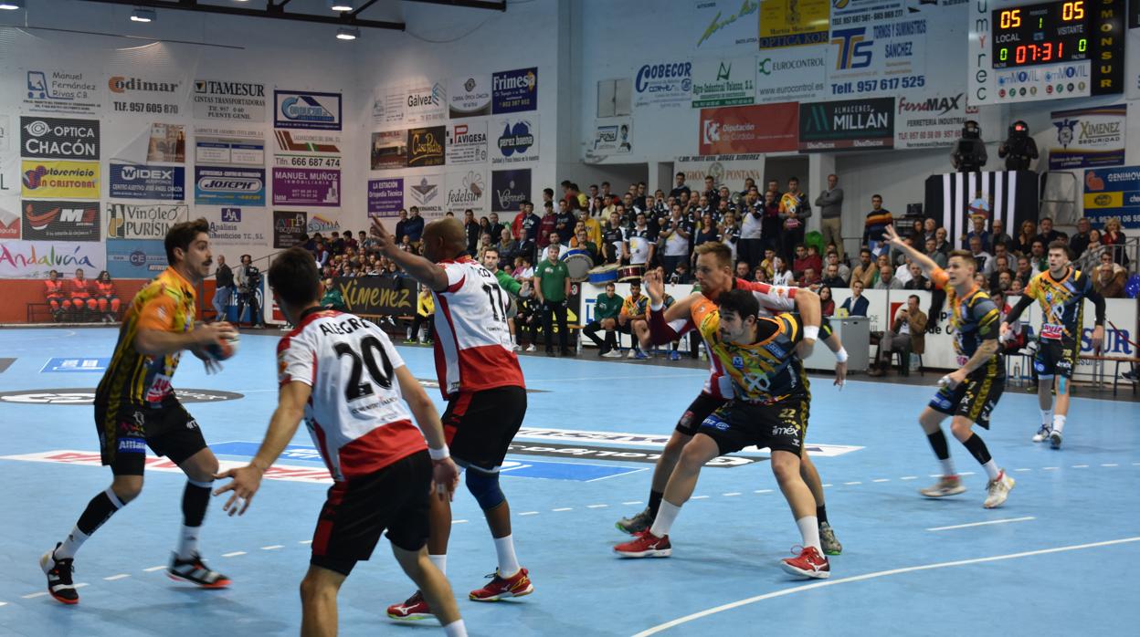 El Ángel Ximénez Avia Puente Genil, en un ataque en el Miguel Salas