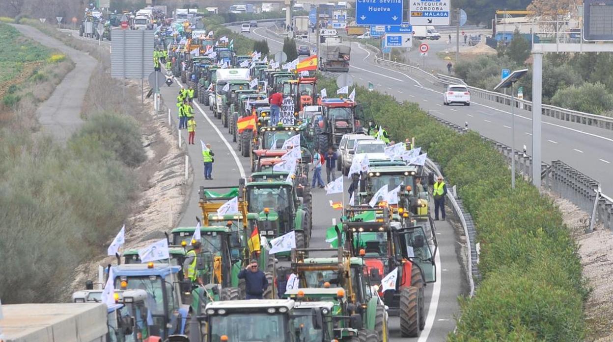 Tractorada en la autovía A-92