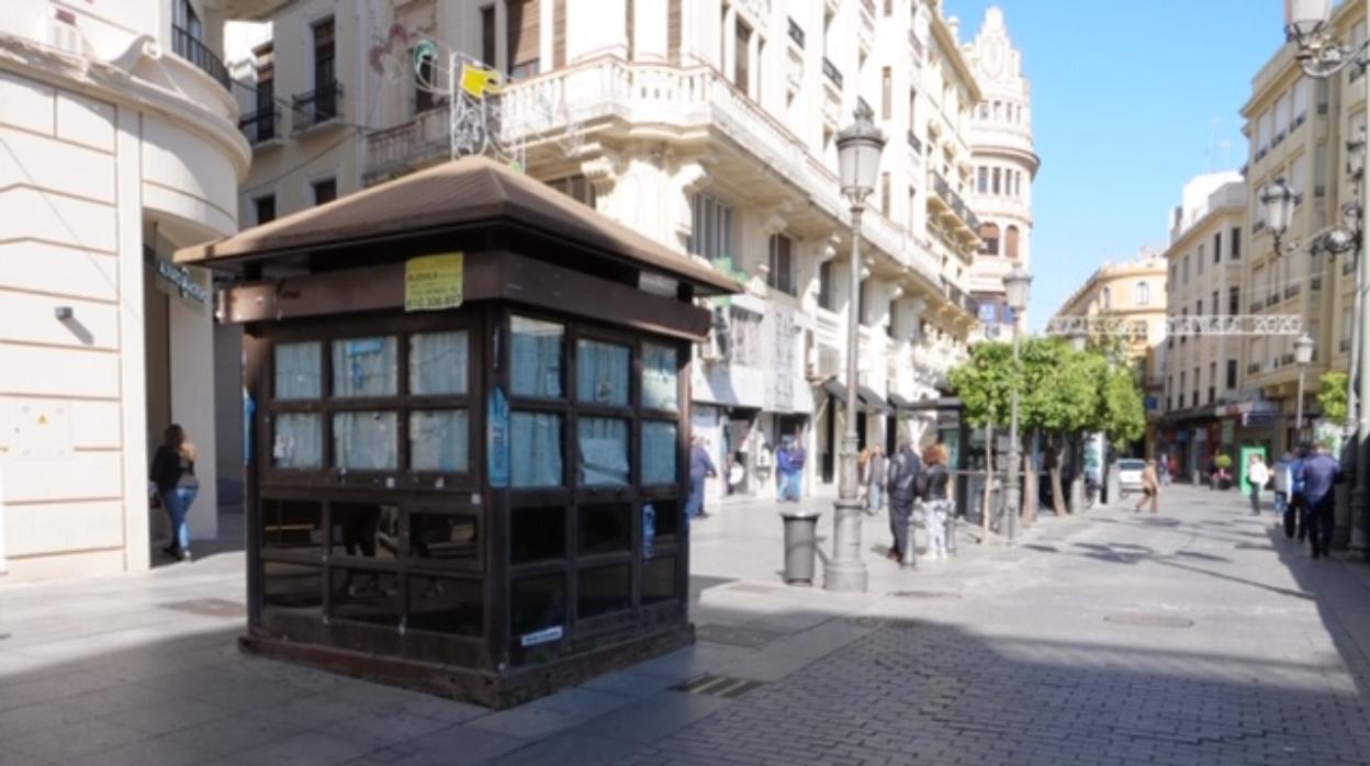 Quiosco abandonado de la Plaza de las Tendillas
