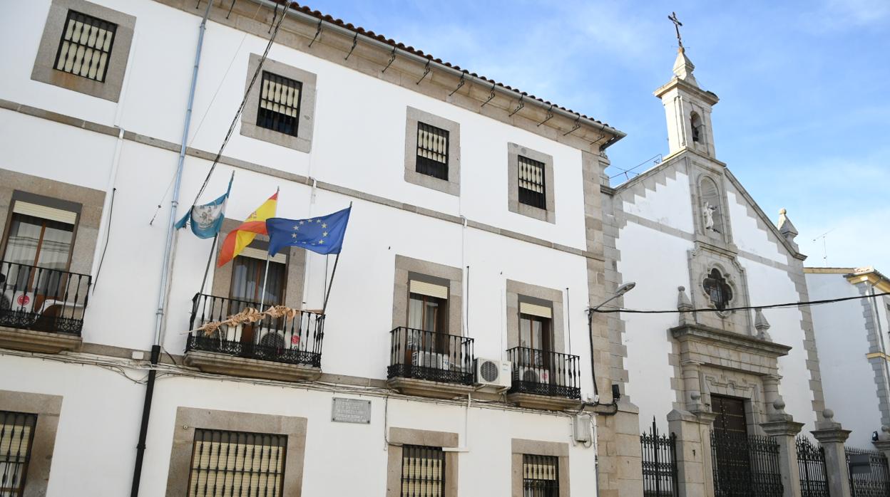 Fachada del colegio San José que regenta la orden salesiana en Pozoblanco