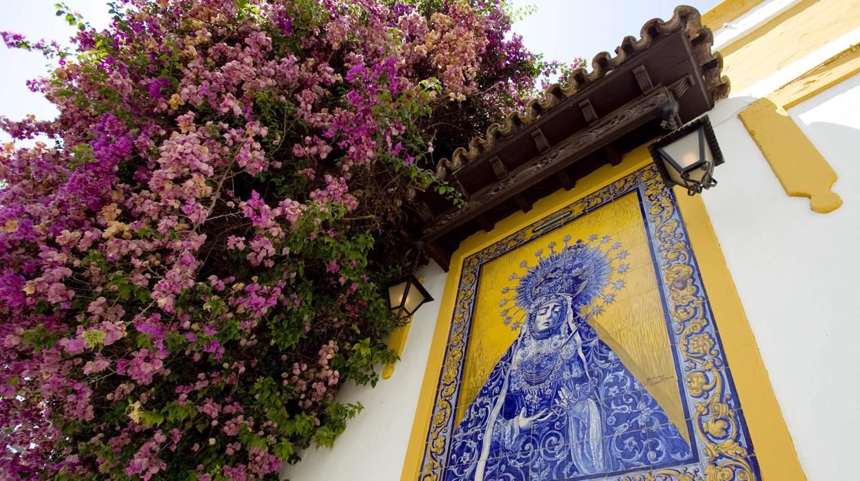 Azulejo de Nuestra Señora de los Dolores en el Bailío