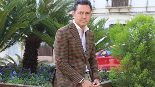 José Repiso, director general de la Junta: «La mayoría de los centros de mayores hacen las cosas bien»