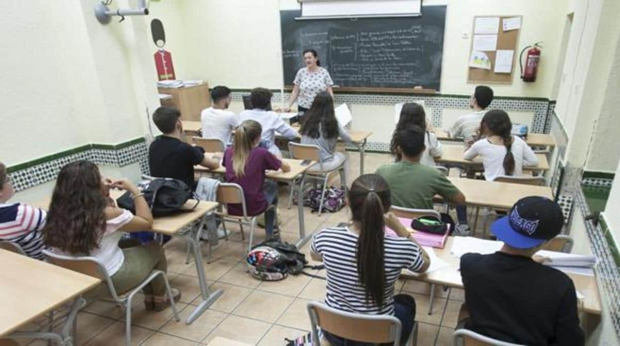 Imagen de archivo de una clase en un centro docente de Andalucía
