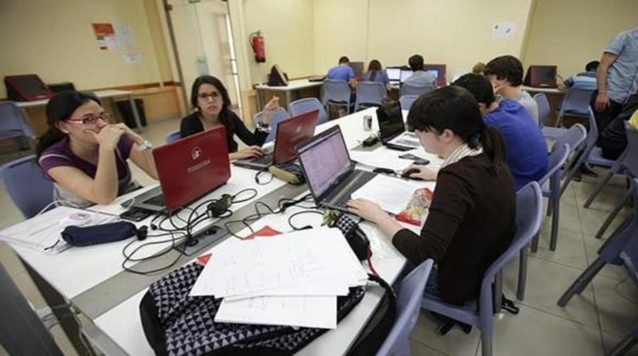 Estudiantes de la Universidad de Sevilla
