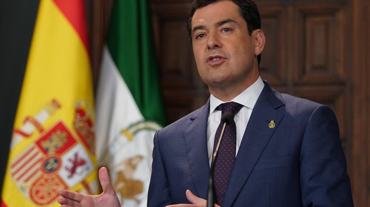 El presidente de la Junta de Andalucía, Juanma Moreno, en la videoconferencia