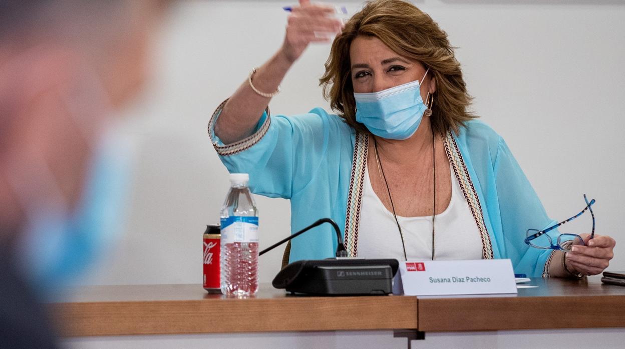La secretaria general del PSOE andaluz, Susana Díaz, durante la reunión que la Comisión Ejecutiva Regional del PSOE