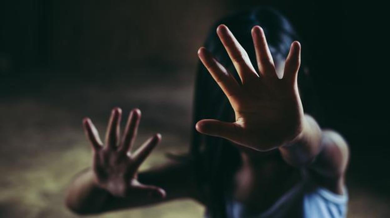 El hombre agarró del cuello con tal fuerza a la mujer que le provocó secuelas de por vida