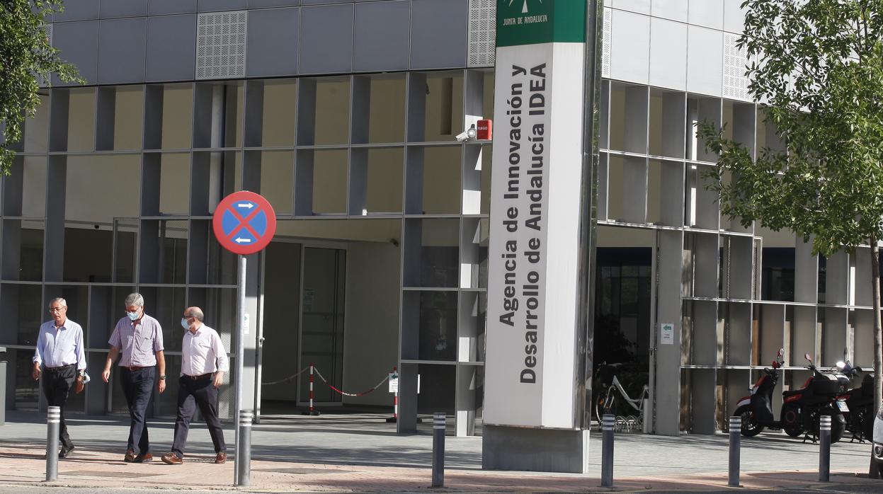 Sede de la Agencia IDEA, donde se presentaron el pasado jueves los agentes de la UCO