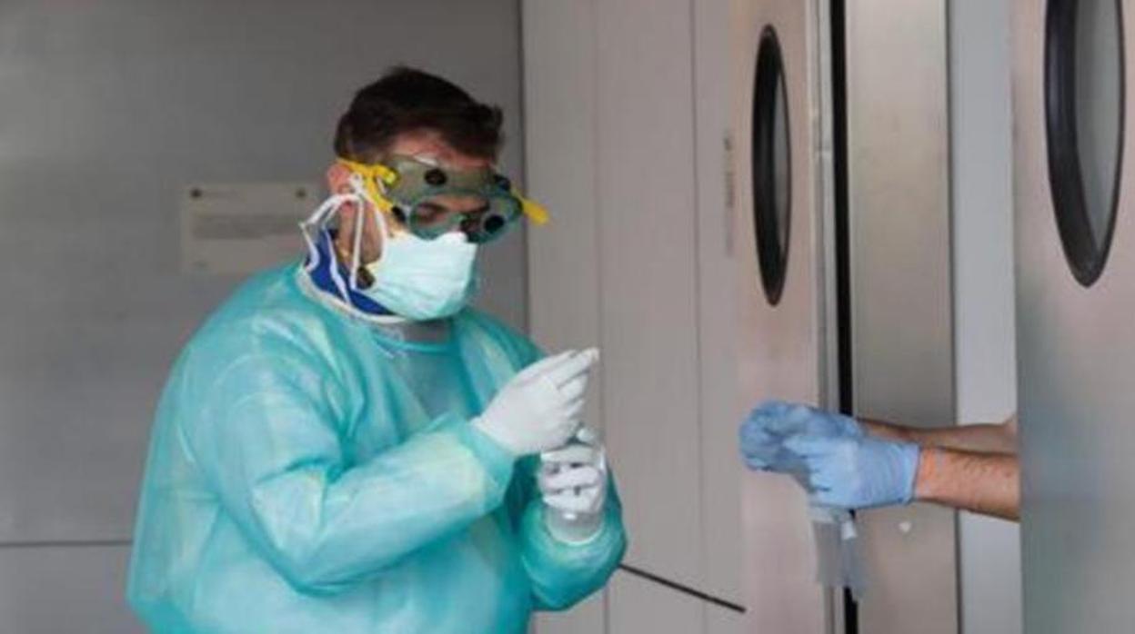 Sanitarios en un hospital de Córdoba