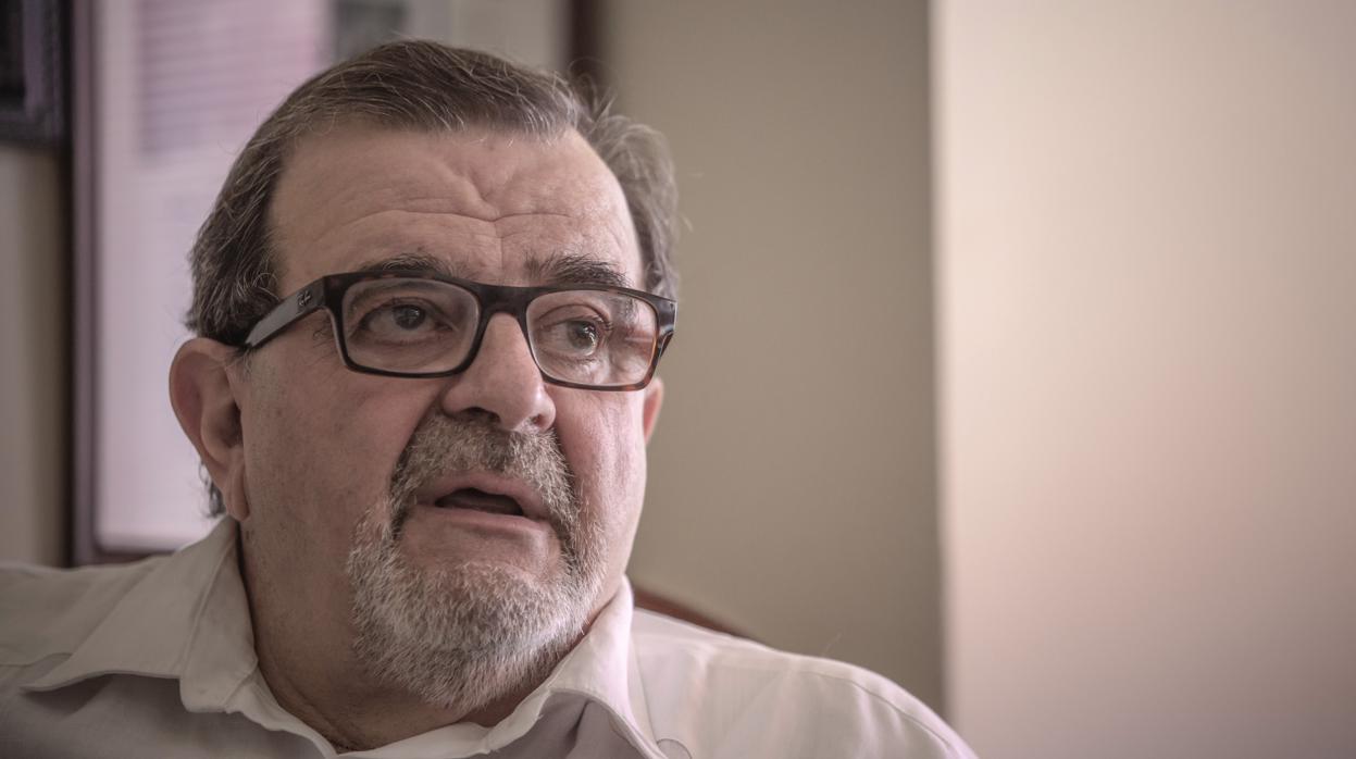 José Rodríguez de la Borbolla fue presidente de la Junta entre 1984 y 1990, y secretario general del PSOE andaluz entre 1977 y 1988