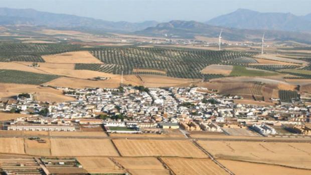 El alcalde de Sierra de Yeguas: «La gente se ha relajado y no ha mantenido las medidas de seguridad»