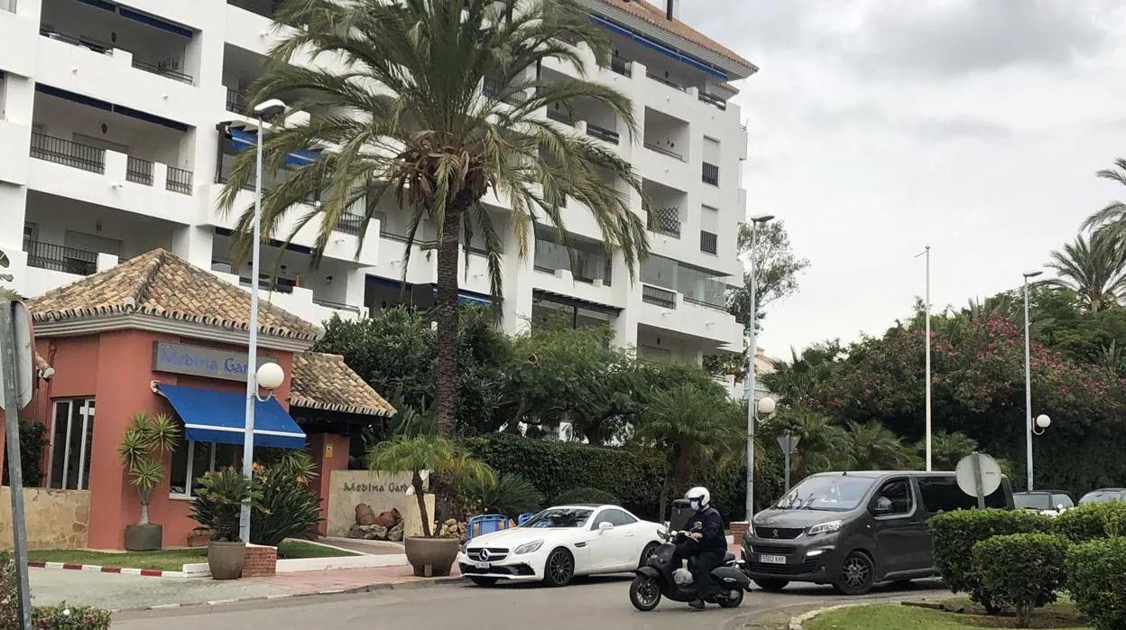 El inferno sobre tacones en un piso «okupado» de Marbella